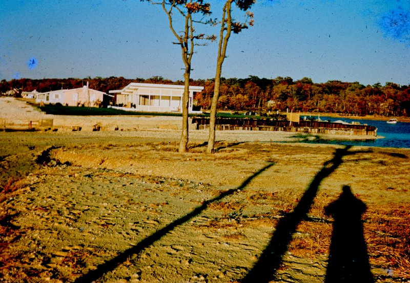Unidentified mid-century lakeside pavilion