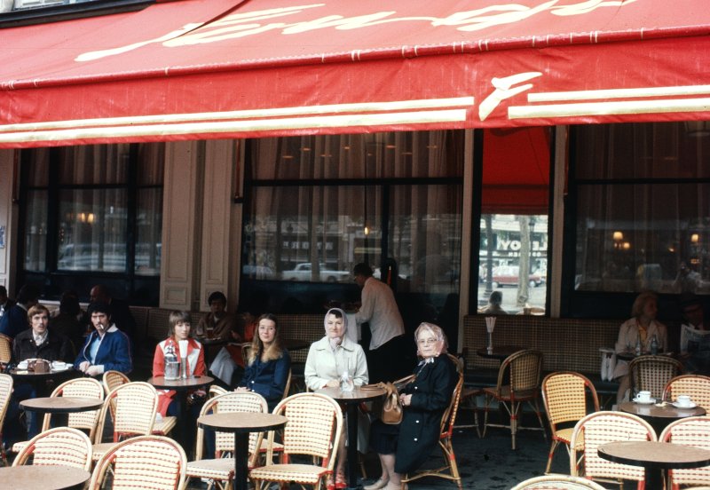 On the Terrace at Fouquet's