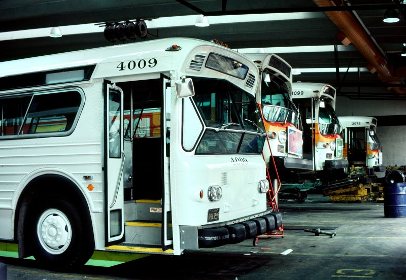 Coach 4009 in the Shop