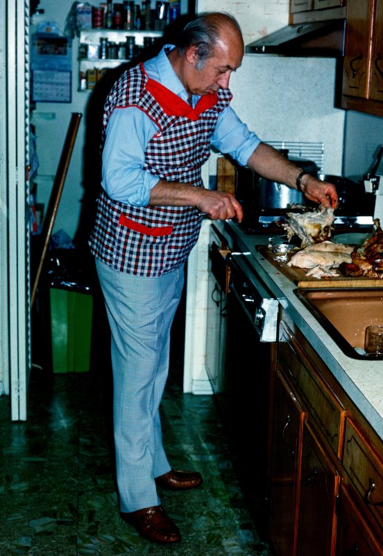 Dad Carving, Pearson Street