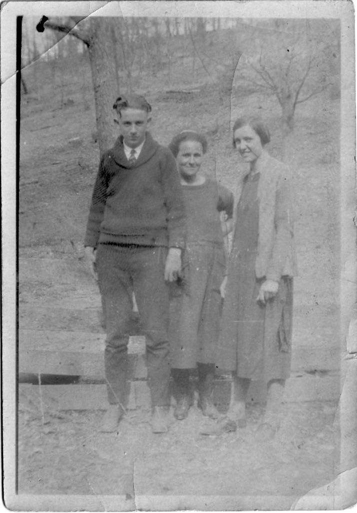 Flora, Howard & Oda